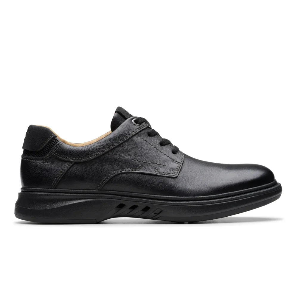 Un Briley Pace Black Leather