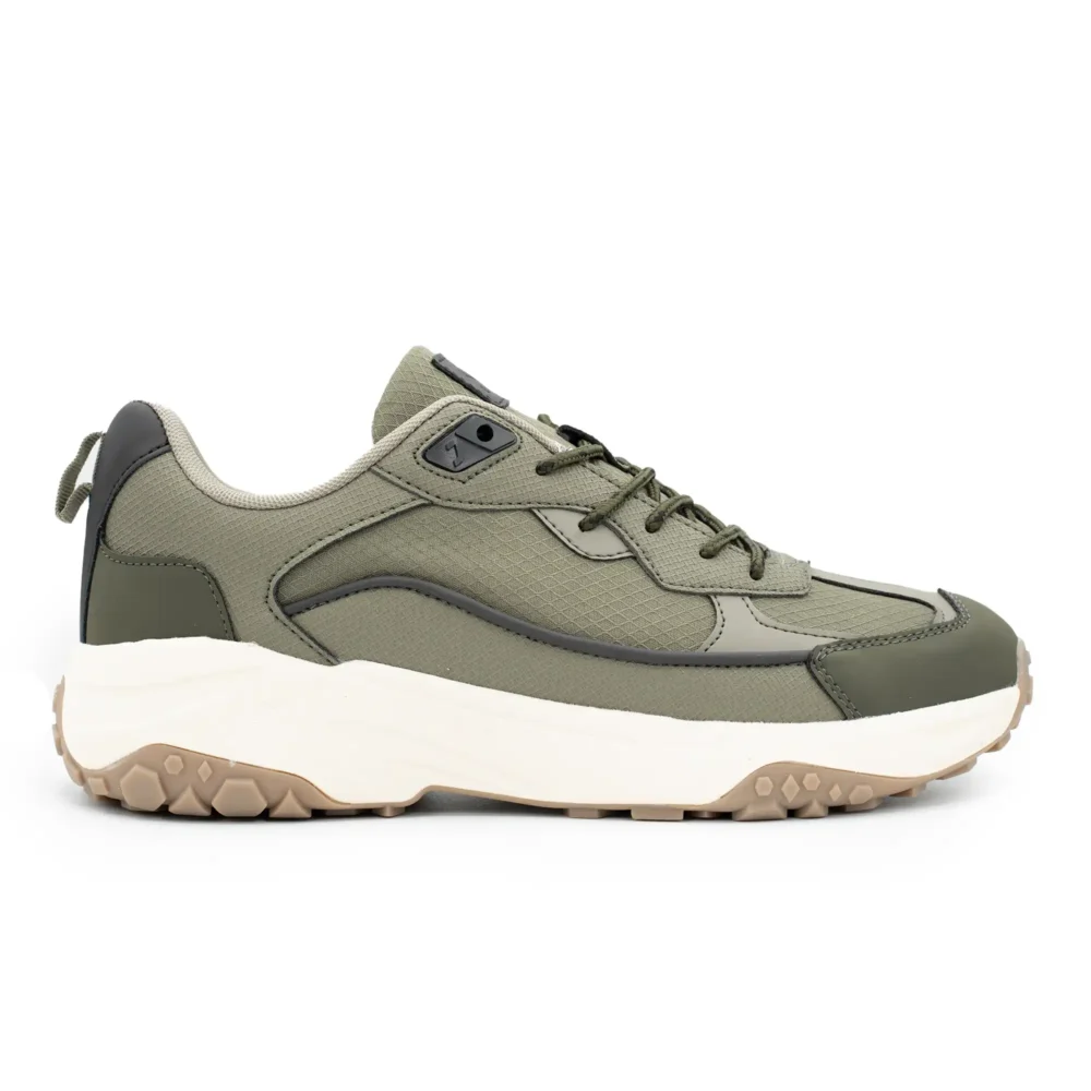 Men Casual Sneakers Low