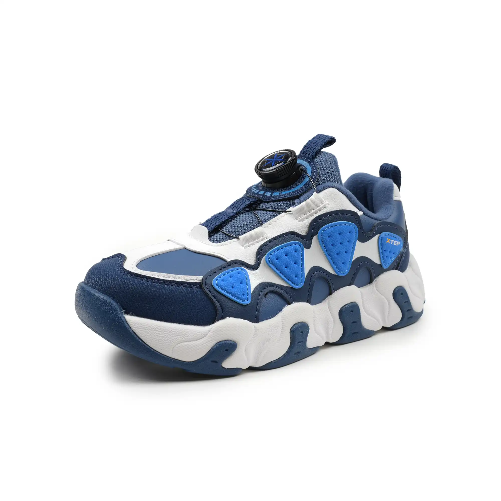 675415323010-7_A Casual Shoes – Image 1